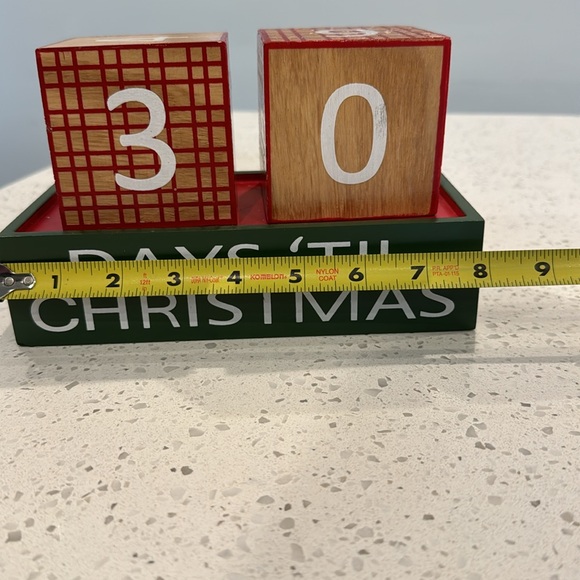 Countdown to Christmas Decor - Picture 3 of 3